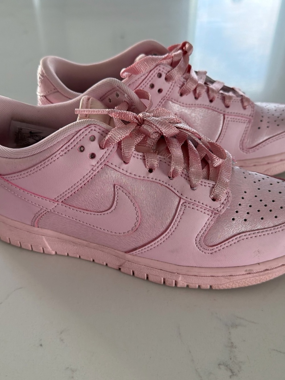 Nike Pink Low-Top Kids' Sneakers with Satin Laces